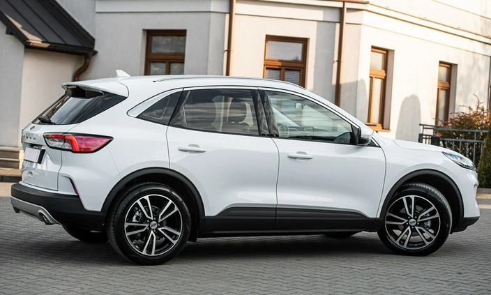 Ford Kuga cena 117700 przebieg: 135000, rok produkcji 2021 z Płock małe 596